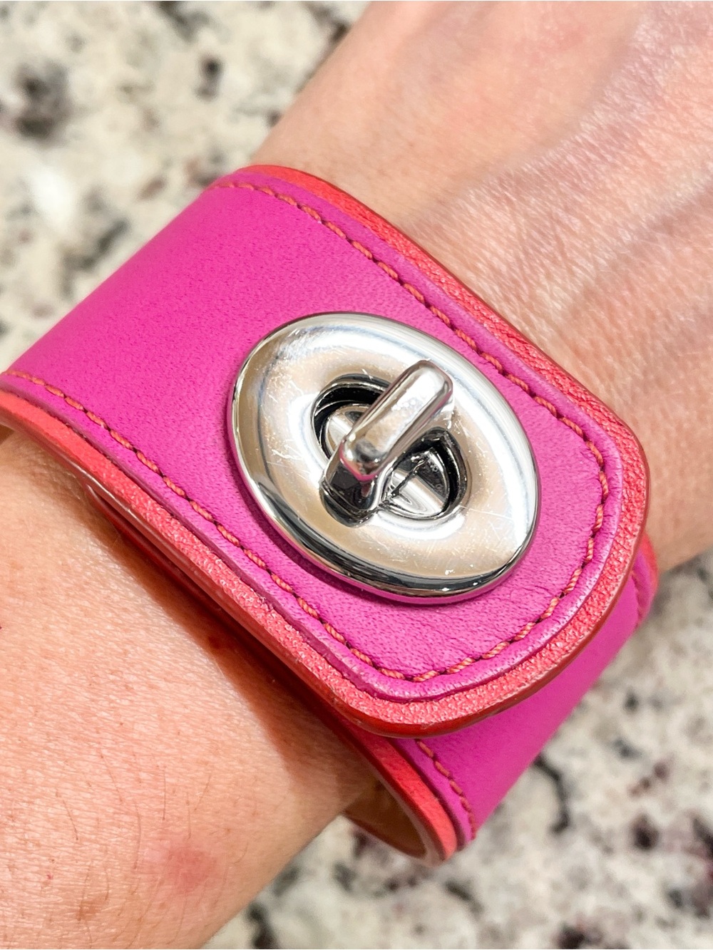 Coach Vintage Pink Leather Cuff Bracelet with Turn Lock EUC - Picture 9 of 10